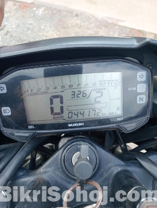 Suzuki Gixxer monotone